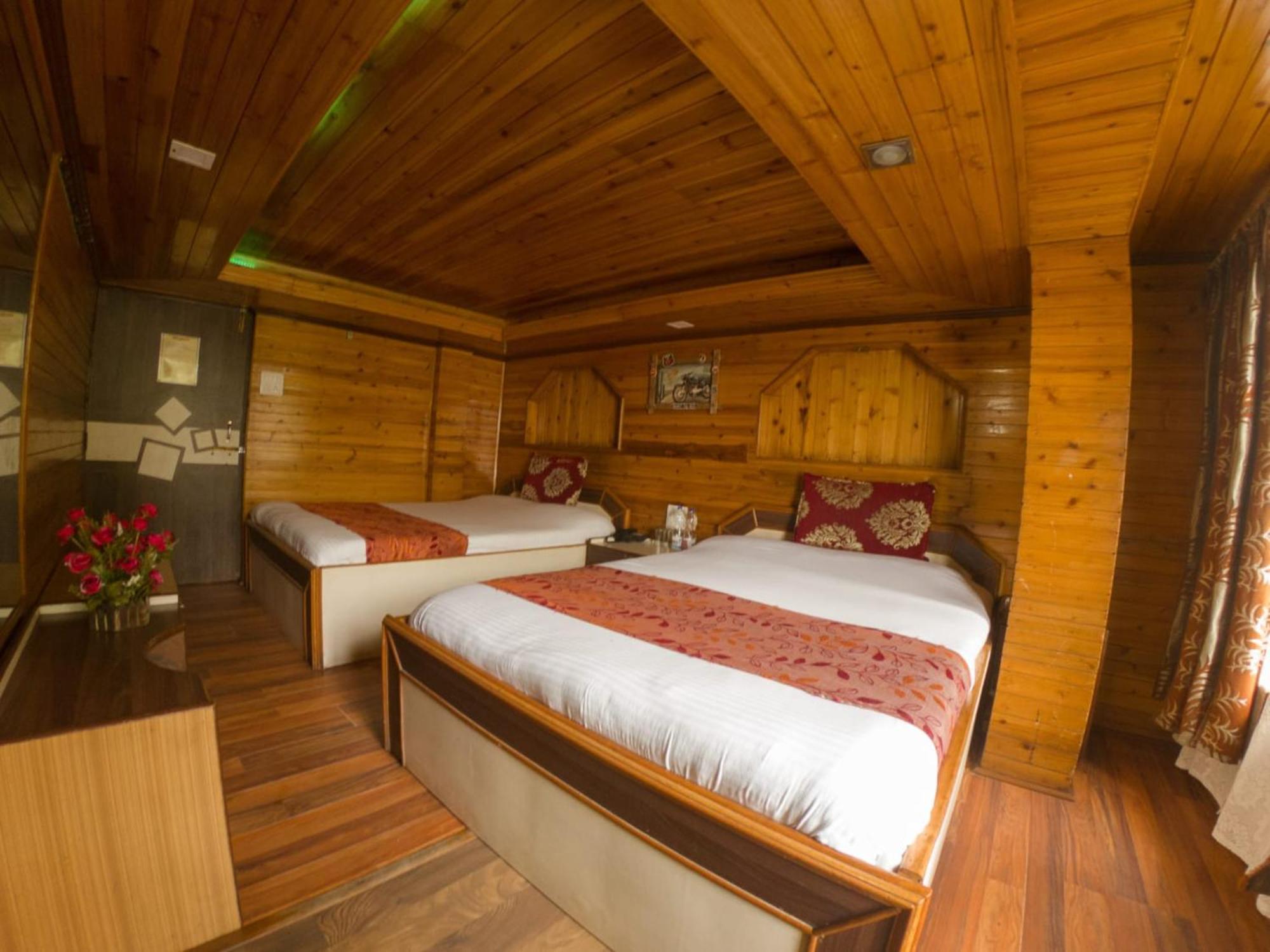Grg Broadway Mall Road Darjeeling By Royal Collection Hotel Zewnętrze zdjęcie